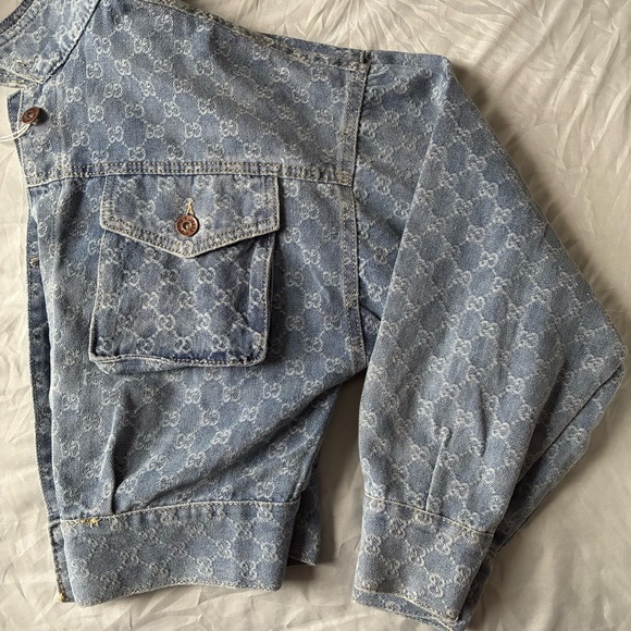 Gucci monogram GG cropped denim jacket - Picture 10 of 10